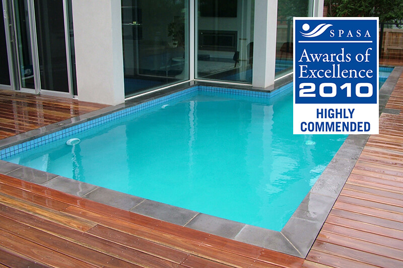 SeasprayPools-SPASA-Vic-2010-Best-Residential-Concrete-Pool-Under-$50K-(HC)